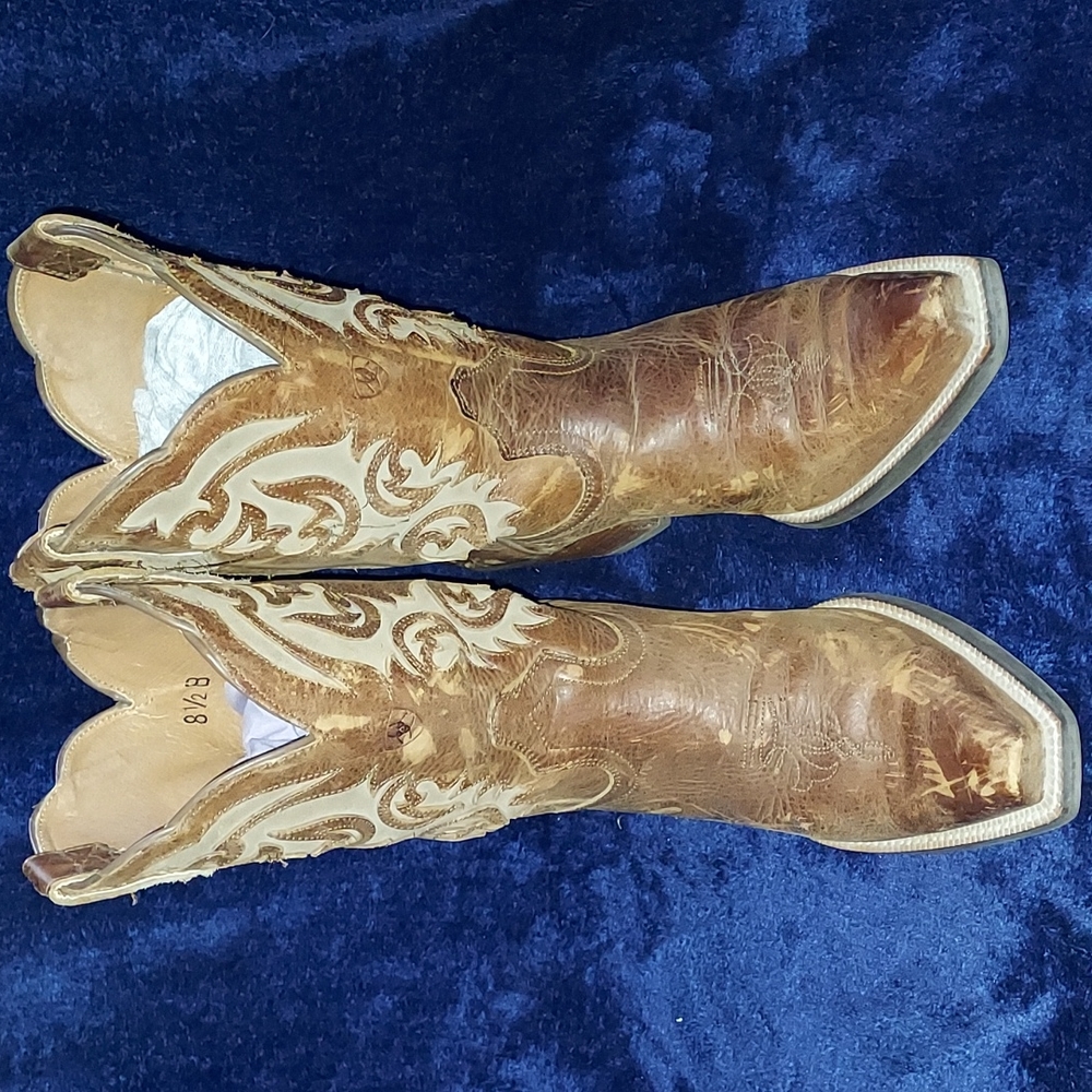 Ariat women's 8.5 boots